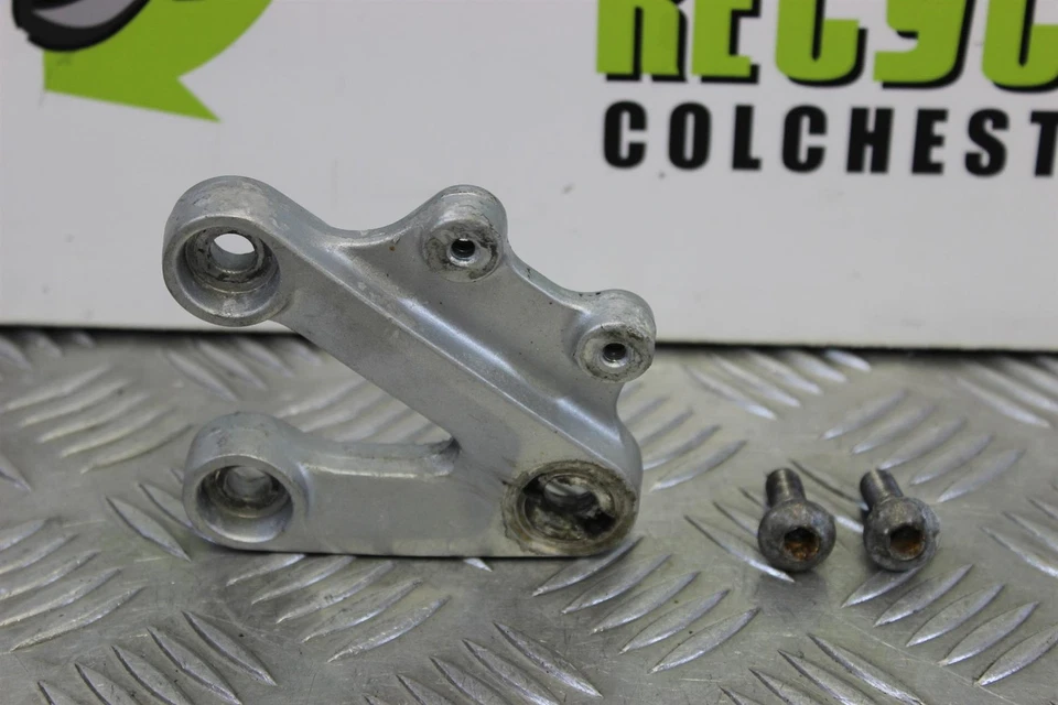 Cabide de apoio para os pés Suzuki GSXR 1000 pilotos esquerdos K3 K4 2003 2004 GSXR1000 B044 - Imagem 2 de 4