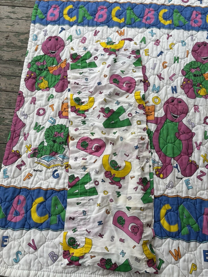 Vintage Barney ABC Blanket the Lyons Group 1993 USA Toddler Bed Crib Quilt READ - Image 4 of 4