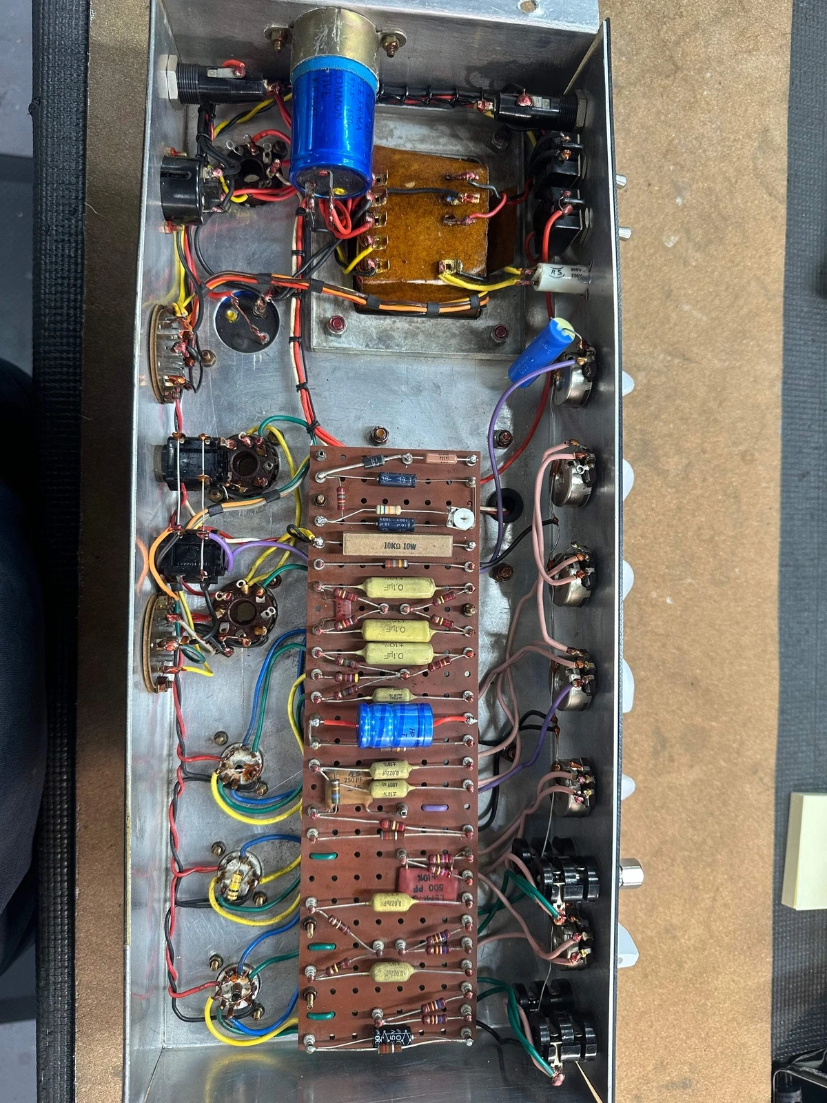 Picture 23 of 24