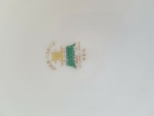 4 Vintage Gold Castle Hostess Made in Japan 8.5" Salad Plates - Picture 4 of 5