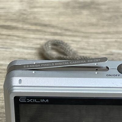 Casio Exilim EX-Z57 Silver 5.0 MP USB 2.7