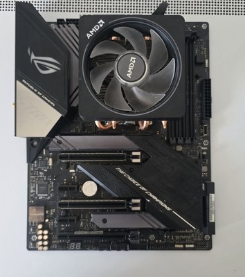 ASUS ROG Strix X570-E Gaming + Ryzen 9 3900X + Wraith Prism Kühler