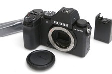   Exc   Fujifilm X-S20 Body Mirrorless Camera From JP B4661-2S2