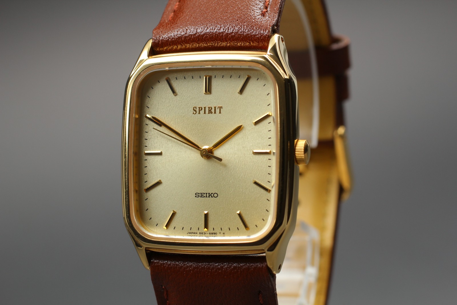 Men's 1996 [Near 5E31-5B50 JAPAN Vintage Qz Tank Gold MINT] Watch Spirit Seiko - vintagewatches.pk