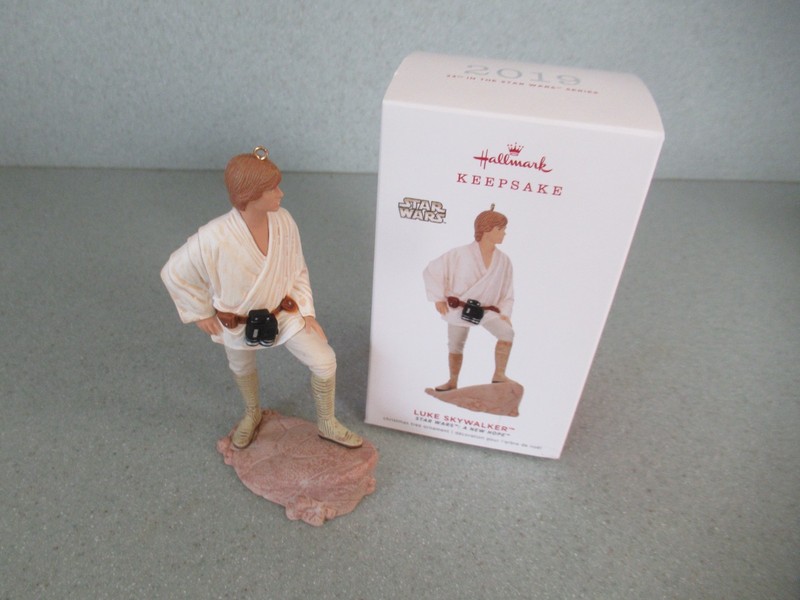 Hallmark Keepsake Star Wars Luke Skywalker Christmas tree ornament