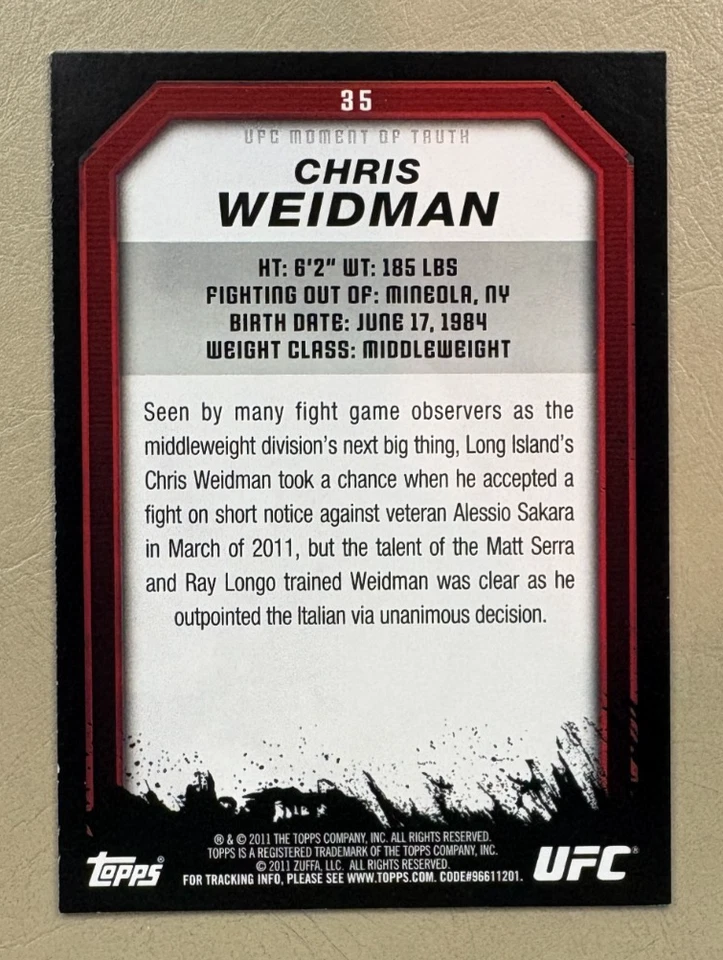 Chris Weidman 2011 Topps UFC Moment of Truth #35 Gold Parallel RC Rookie - Image 2 of 2