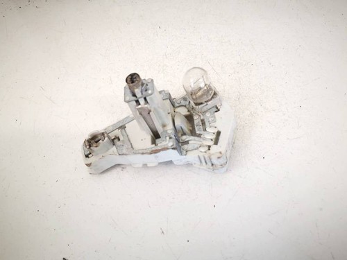 3c8945258a Lampenträger Rücklicht Rückleuchte innen Heckklappe DE2243628-69