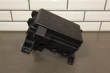 2005-2007 C6 Corvette Engine Fuse Relay Junction Box