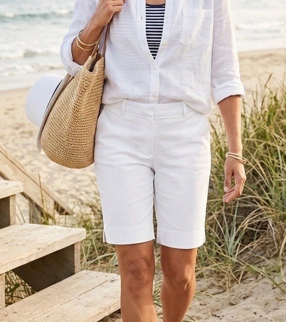 J. JILL White Essential Cotton Stretch Bermuda Shorts Slim Fit Size 10 Coastal