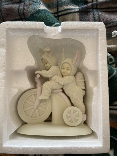 Department 56 - Snowbunnies - 2628 On a Tricycle Built for Two - NEW Limited - Picture 1 of 2