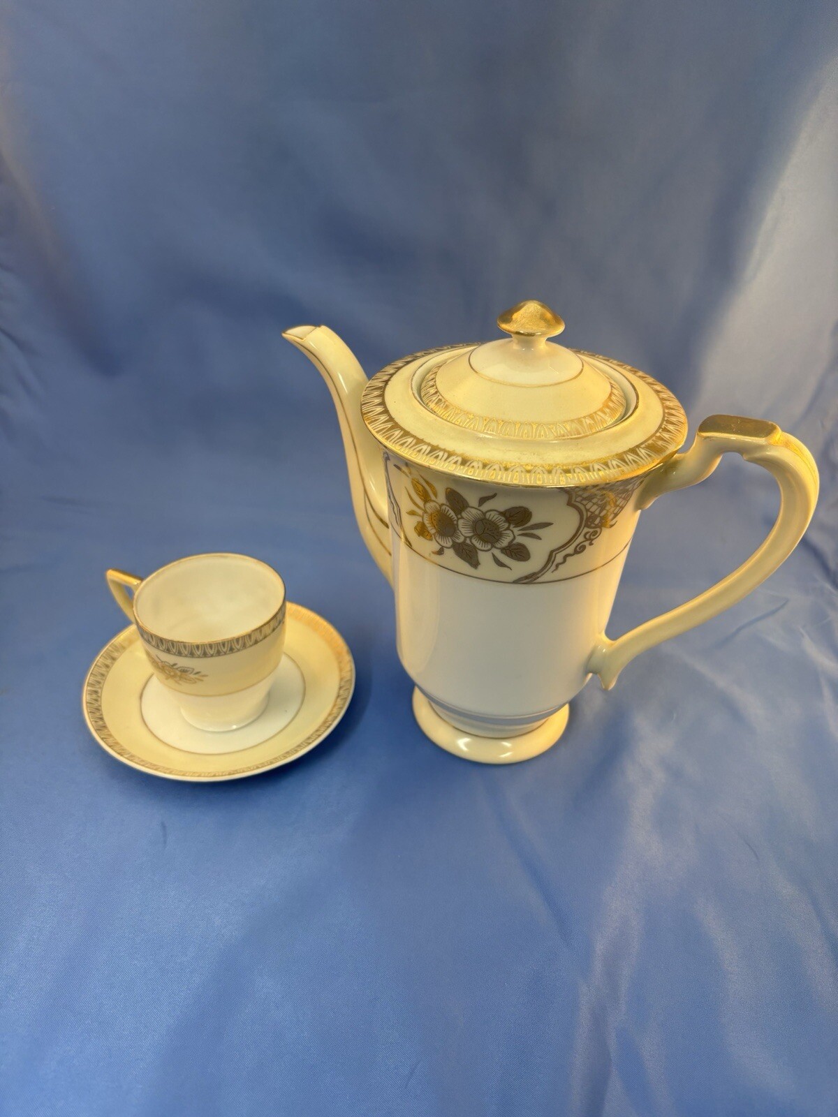 Vintage Chicarmachi Tea Cup Set