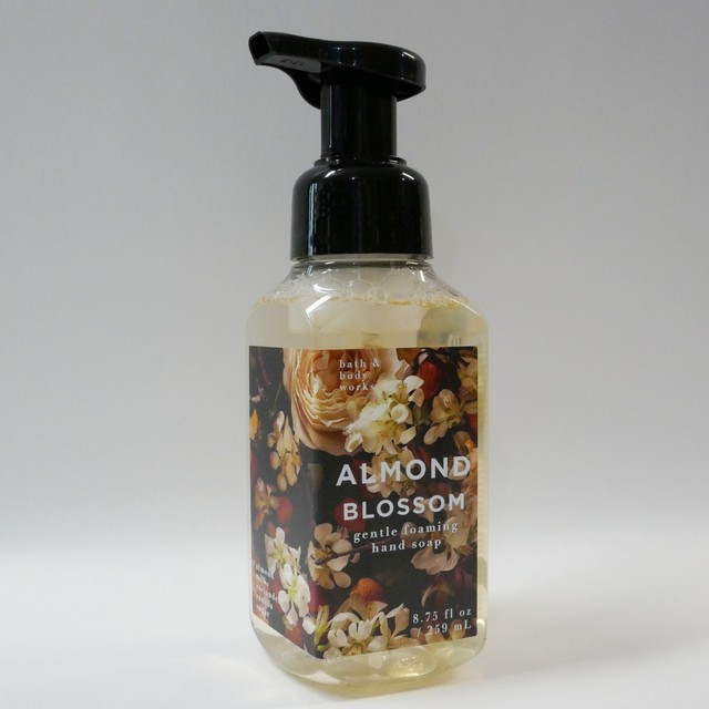 Bath Body Works Almond Blossom Gentle Foaming Hand Soap X2