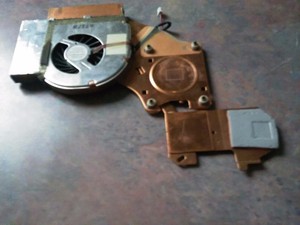 IBM-Lenovo-Thinkpad-T60P-41W6403-41W6409-LGA-775-Socket-T3-pin-Heatsink-W-Fan