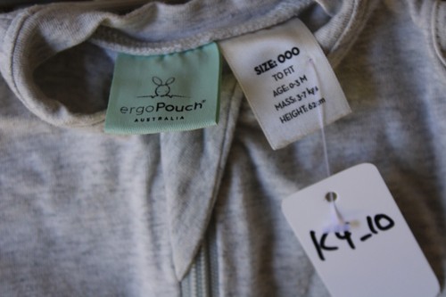 K4 10) SIZE 000 ERGO POUCH LIGHT GREY BABY POUCH SLEEPING BAG - Picture 4 of 7