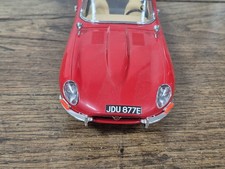 Jaguar E-type Cabriolet 1964 Bleu métallisé Opalescent 1/12 Norev 122722