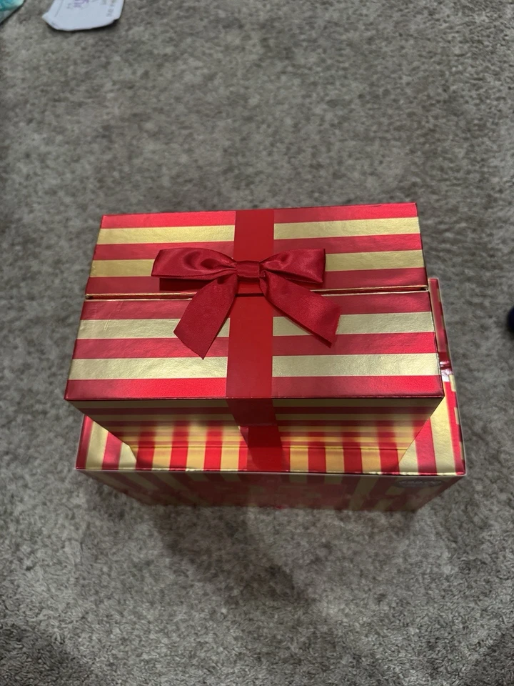 25 Days Of Beauty Advent Calendar Created For Macy’s 2025 - Image 2 of 3