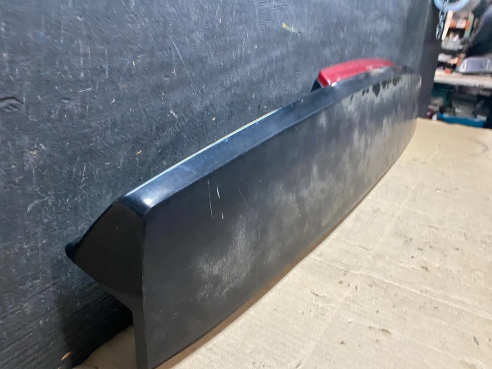 2007-2014 Chevrolet Tahoe Suburban Yukon Spoiler Wing 3rd Brake Light U6427 DG - Image 3 of 4