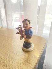 Hummel Goebel Christmas Gift 1998 #2074A No Box