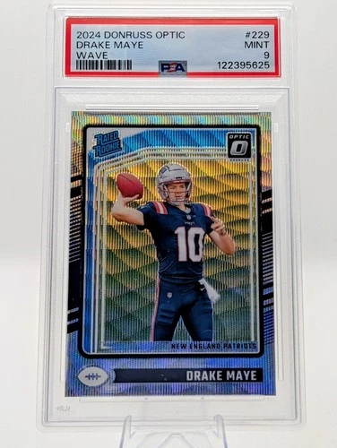 2024 Donruss Optic Drake Maye RATED ROOKIE Wave Prizm /300 #229 PSA 9 MINT
