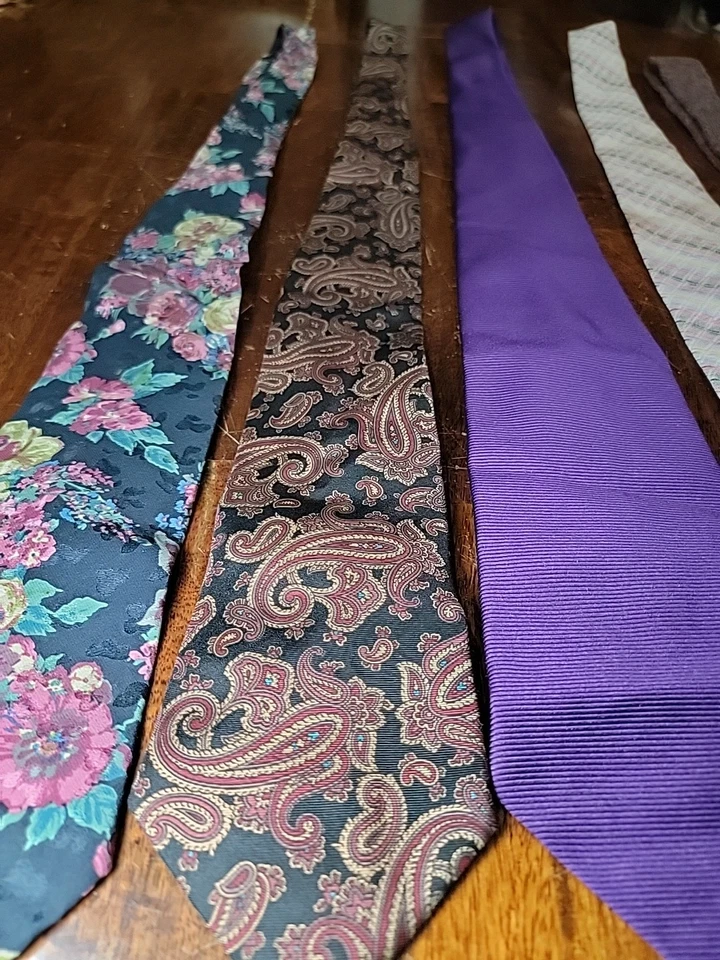 Lote de 5 Corbatas Femeninas Vintage Floral Rosa/Púrpura 48-55 Francia Hardy Amies Lesja Foto 3 de 4