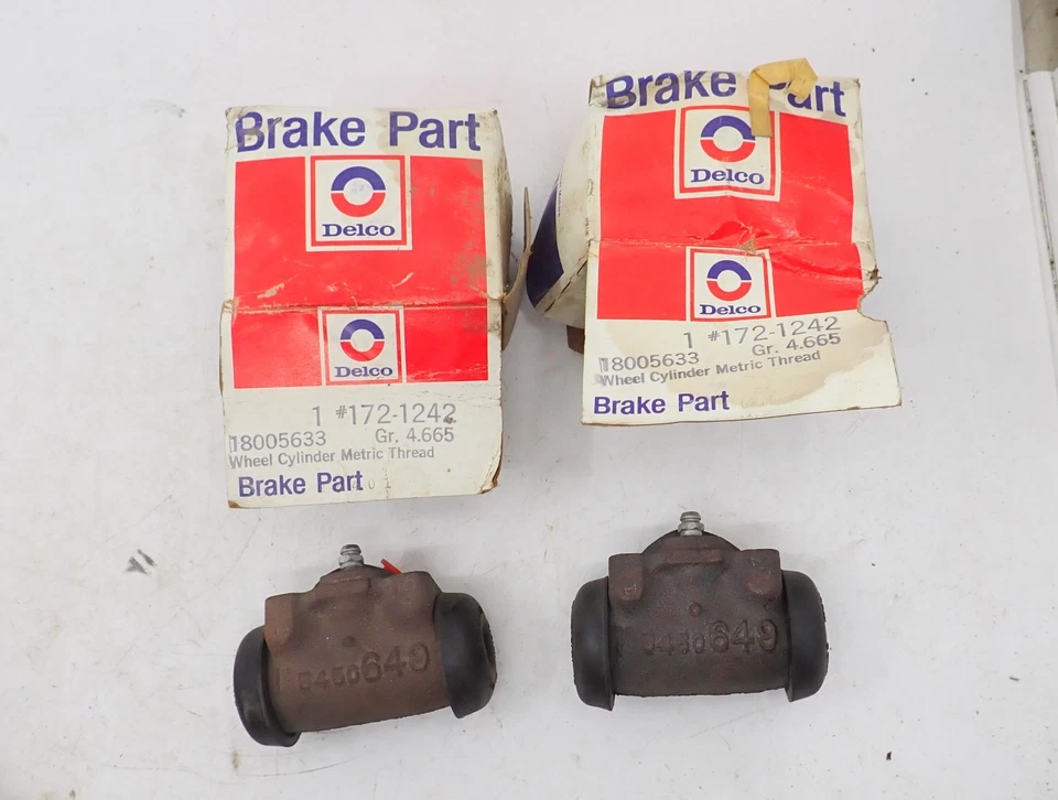 Par de cilindros de rueda NOS GM Delco 18005633 172-1242 Buick Olds Pontiac verdadero fabricante de equipos originales Foto 2 de 4