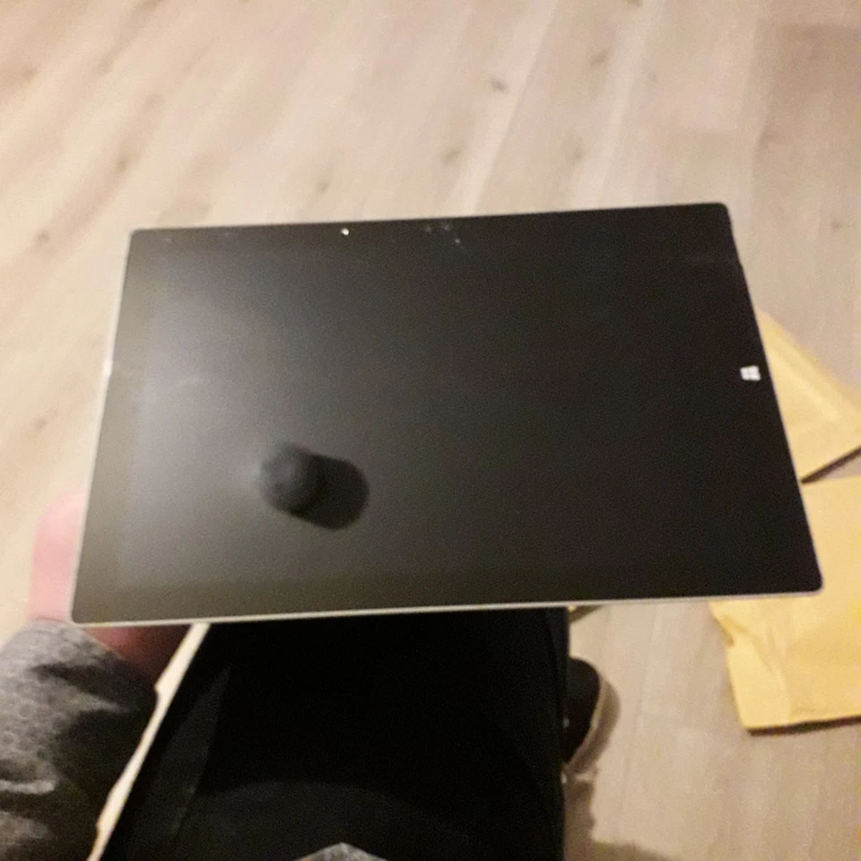 Windows Surface Pro Touchpad, Windows 8 Pro  M3 128GB - Image 2 of 2