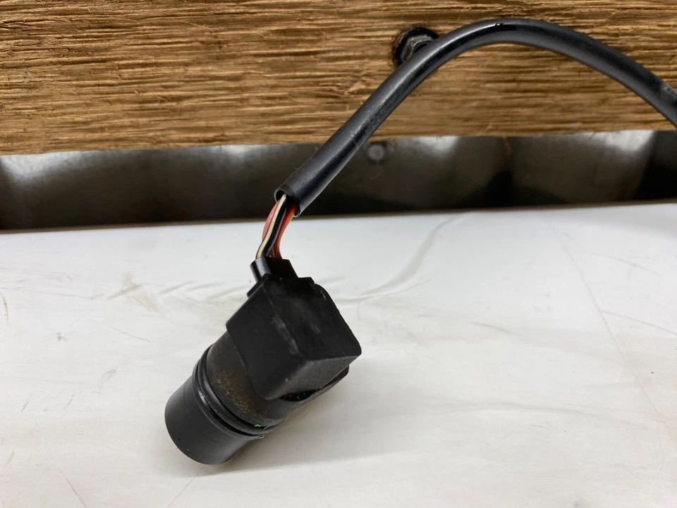 Sensor de velocidad OEM Yamaha 2006-2016 YZFR6 R6v R6r R6 2009-2017 FZ6R - ¡FUNCIONA! Foto 2 de 4