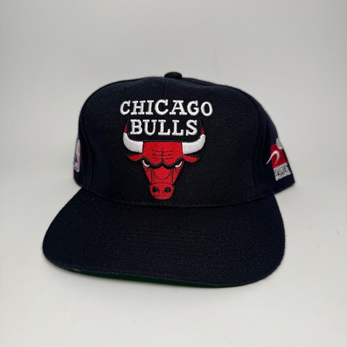 Vintage 90's Chicago Bulls Sports Specialties Plain Logo Black NBA Snapback Hat - 第 1/6 張圖片