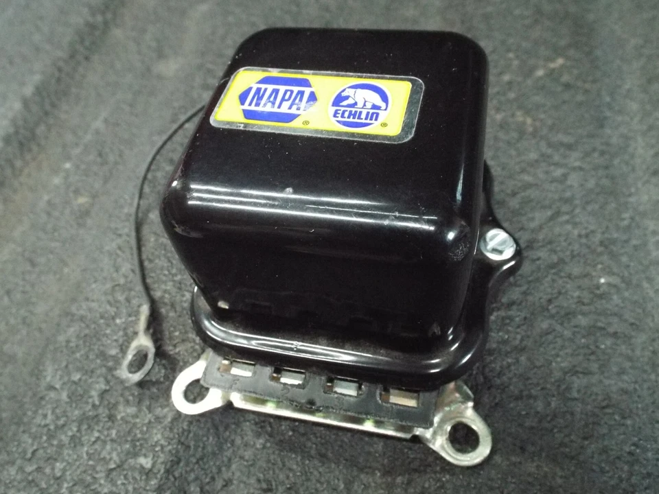 Regulador de voltaje 1963 1968 Chevrolet GMC C10 Suburban Malibu Caprice Impala SS Foto 2 de 4