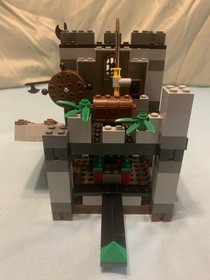 Lego Castle Knights Kingdom II: Citadel of Orlan Set 8780 99.5% Read Description