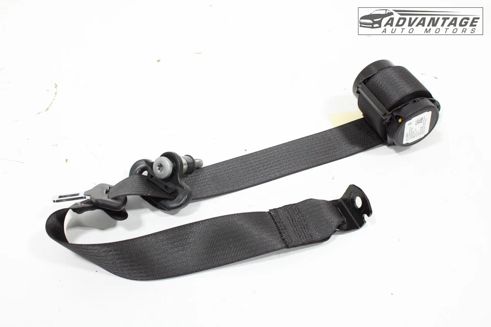 2019-2025 CHEVROLET BLAZER REAR RIGHT SIDE 2ND SECOND ROW SEAT BELT SEATBELT OEM - Image 2 of 4