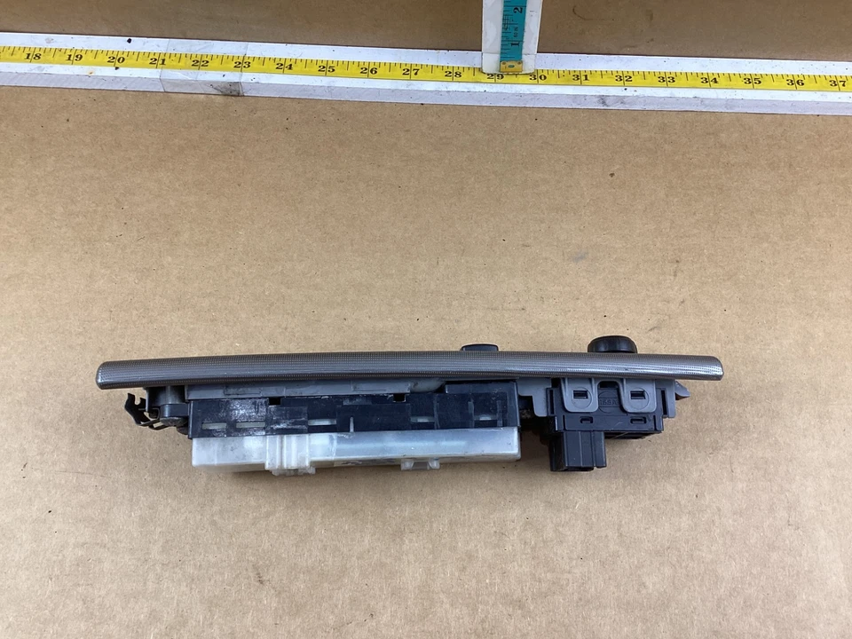 Interruptor de ventana principal delantero izquierdo Nissan Altima 2005-2006 25401 8J100 Foto 2 de 4