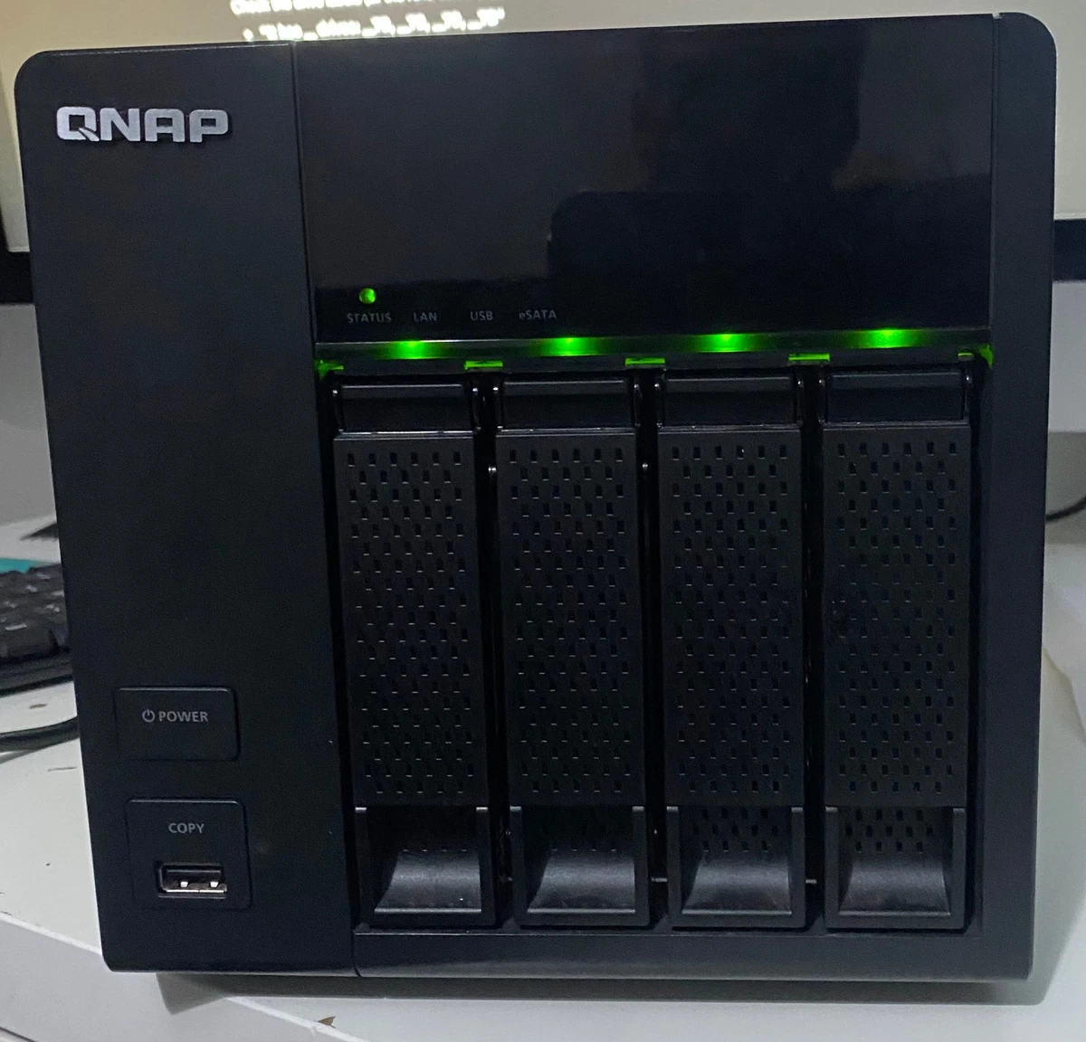 QNAP USB 3.0 USB Specification Network Attached Storage 4 Bays for