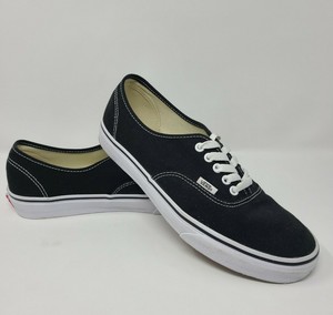 vans authentic lo pro black