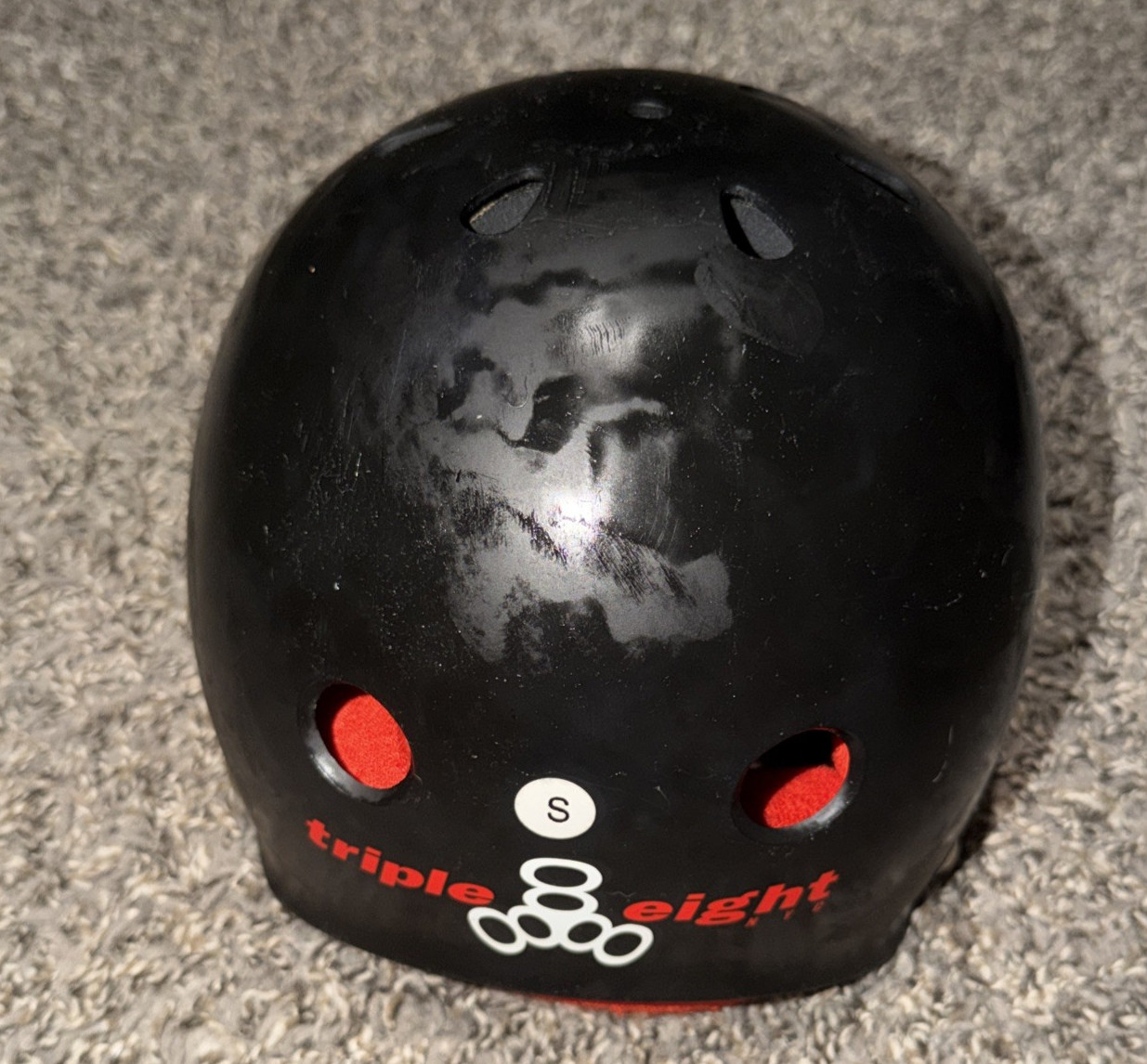 Triple 8 Eight Brainsaver  Black Red Hard Protective Skate R