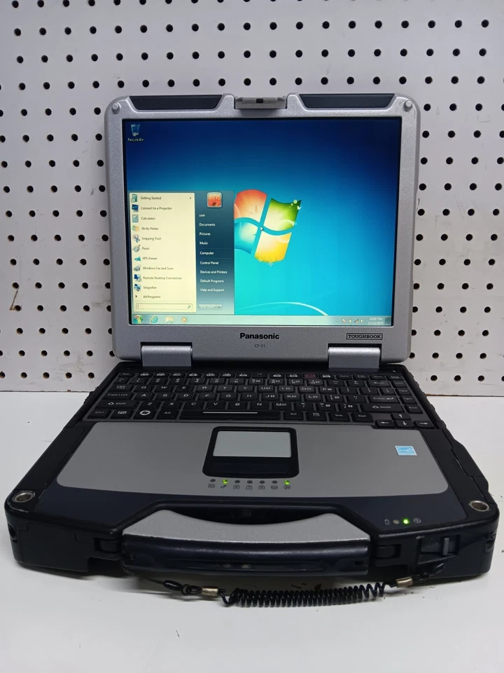 Panasonic Toughbook CF-31 MK1 i5-520M/ 2.40Ghz 8GB RAM/ 1TBGB HHD Win 7 Pro - Image 4 of 4