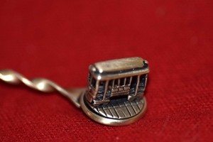 Vintage San Francisco Cable Car Souvenir Spoon with Rotating Car in Sterling