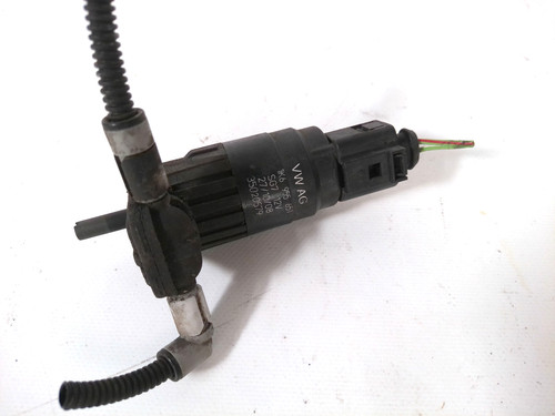 Skoda Octavia  2 Typ 1Z   Bj.2009   Wischwasserpumpe   1J01K6955651