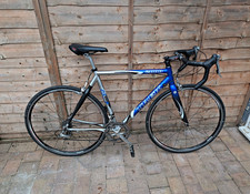 Trek 2000/ZR9000 Road Bike  700C Carbon Fibre Blue/Silver Drop Bars. Ultegra