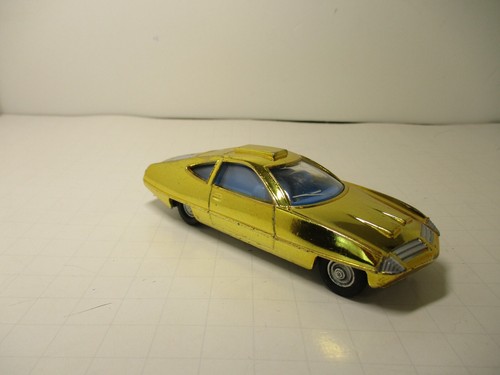 DINKY TOYS #352-G ED STRAKER'S CAR. GERRY ANDERSON'S UFO. ORIGINAL NEAR MINT.