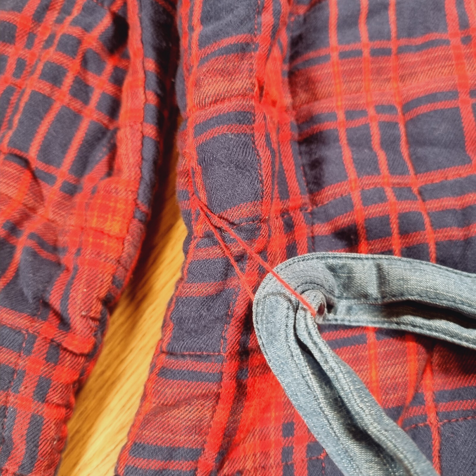 GAP Plaid Patchwork Quilted Jacket Red Self Tie B… - image 9