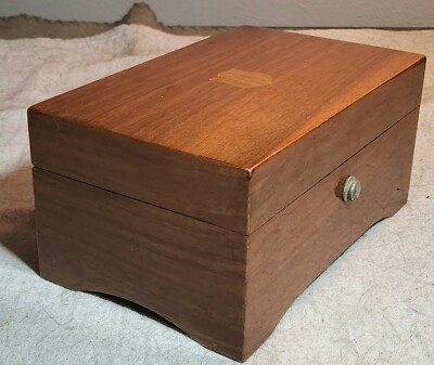VINTAGE THORENS #26 1/2 MADE IN SWITZERLAND 3 SONG MUSIC BOX IN