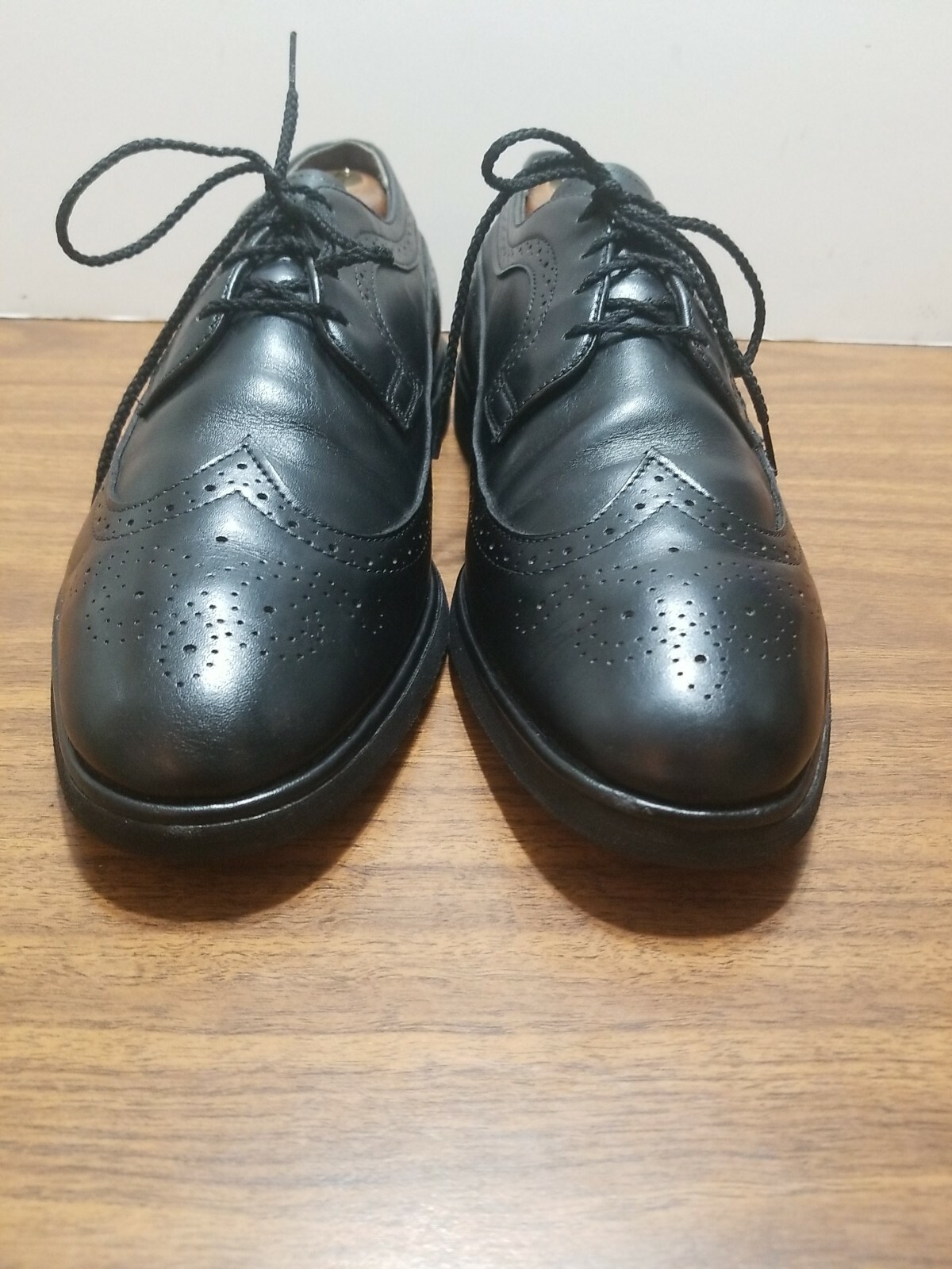 SAOLA WALKABOUT WING TIPS TOMAIA IN PELLE E FODERA SUOLA IN GOMMA 11 5 D NERO OXFORD. RR