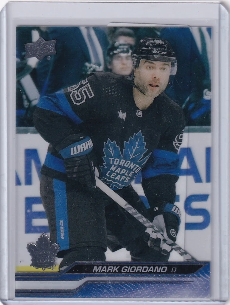 Mark Giordano trading card
