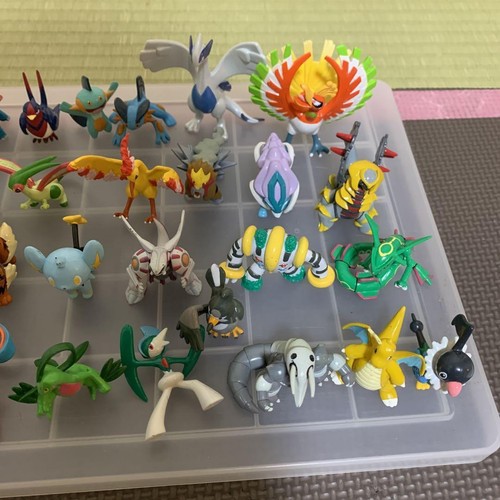 Moncolle Legendary Pokemon Figures Set Of 31 Used - Picture 9 of 24