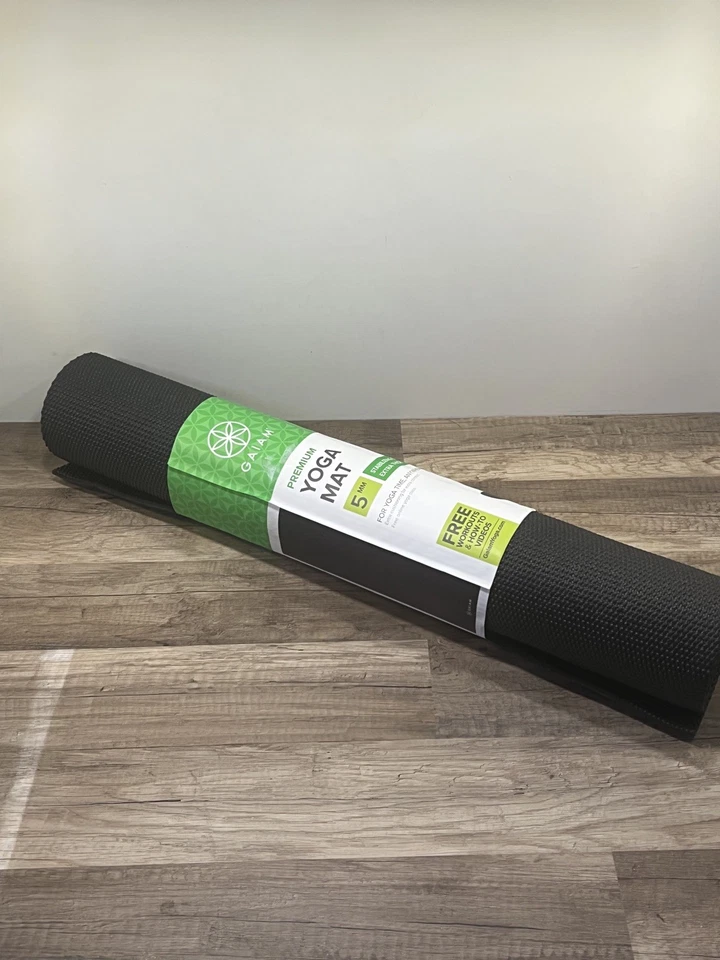Tapete de Yoga Gaiam Premium Preto 5mm Premium Yoga Fitness 68x24 Novo - Imagem 2 de 4