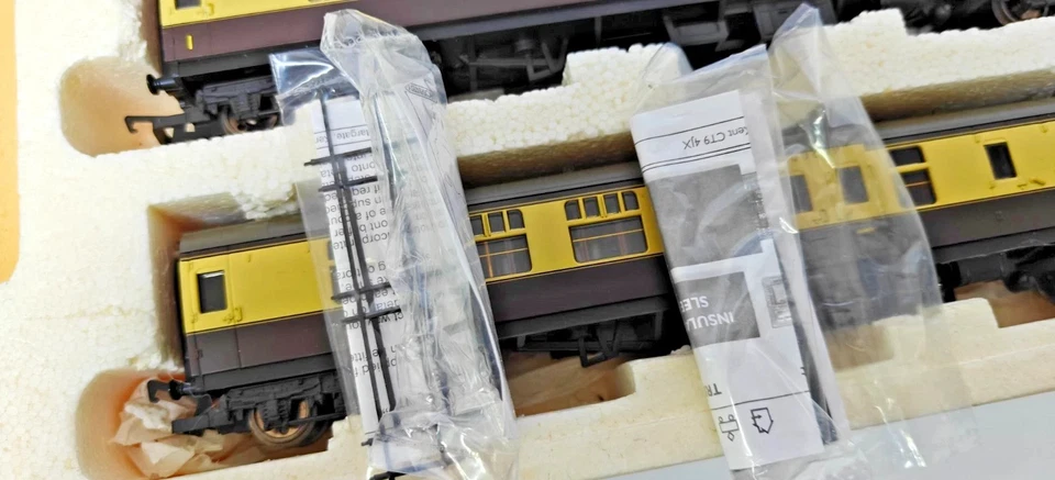 Hornby R2372M Limited edition of 1500 train pack The Royal Duchy OO Gauge - Image 4 of 4