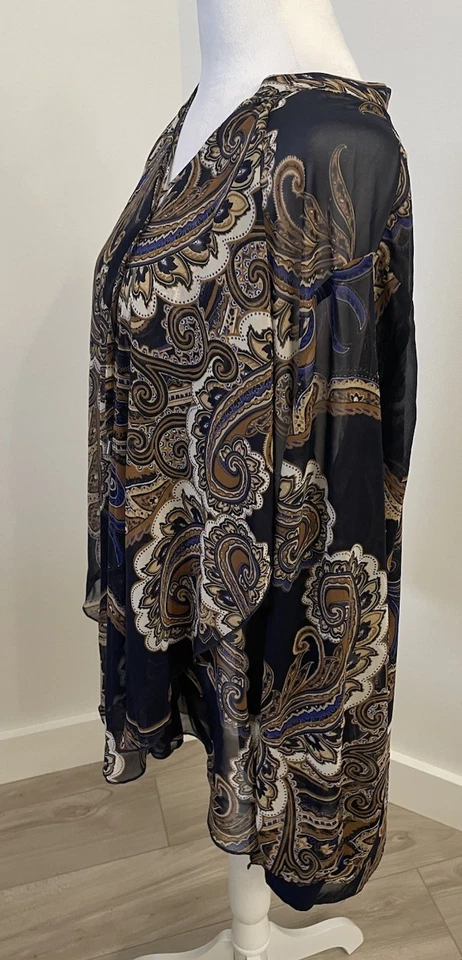 Chico’s Plus Talla Blusa clásica de cachemira semi transparente L/S dobladillo alto-bajo XXL-4 (20-22) Foto 4 de 4