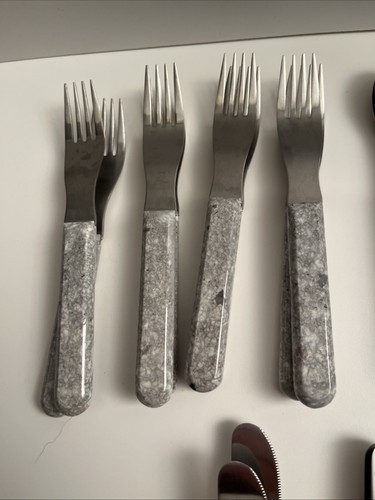 RARE TREND Pacific Svc for 8 Flatware Faux Granite Handles Memphis Bauhaus EUC! - Picture 6 of 16