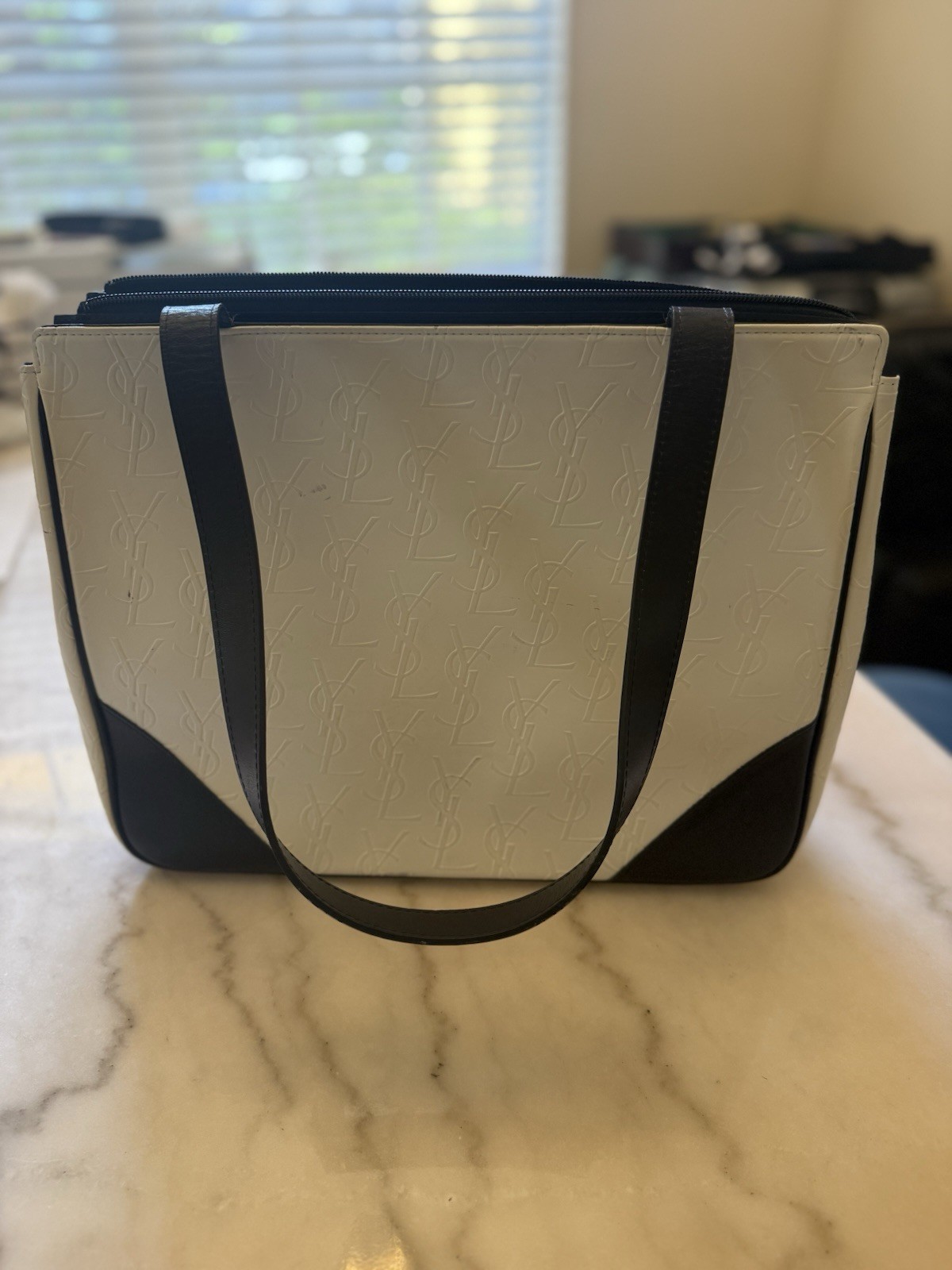 Borsa a tracolla YSL Yves Saint Laurent bianca. Raro